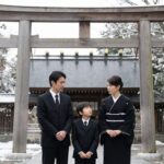 お葬式後の初詣はいつから？忌中と喪中の違いや参拝マナーを解説