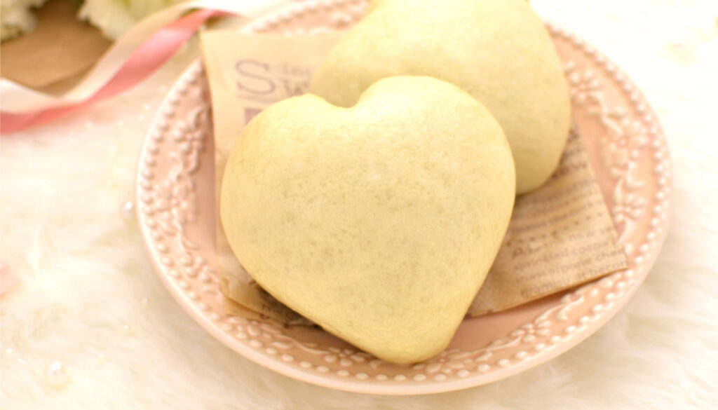 気になるハート豚まんの味はチョコではなく肉まん